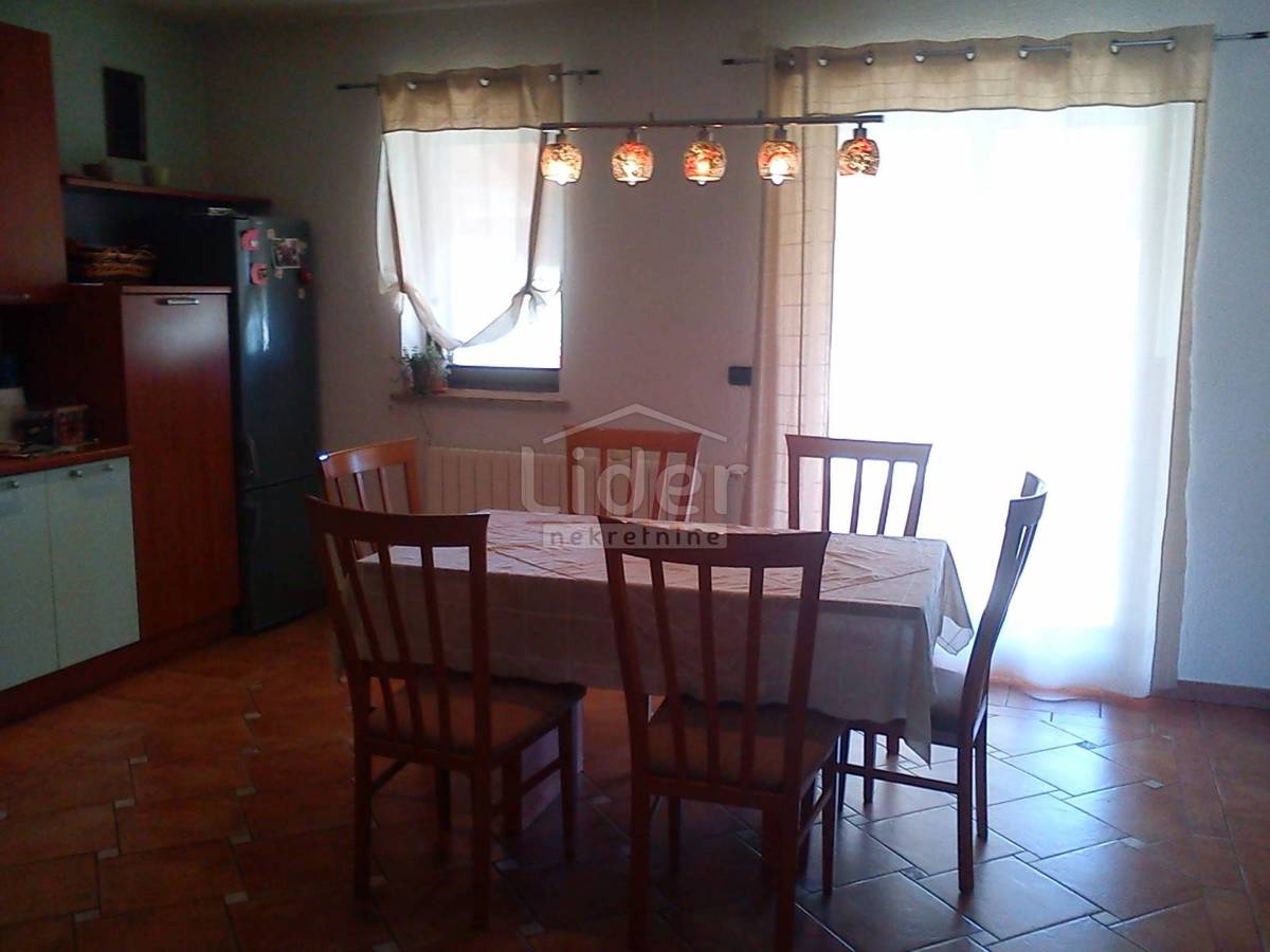 Hiša Kanfanar, 146m2