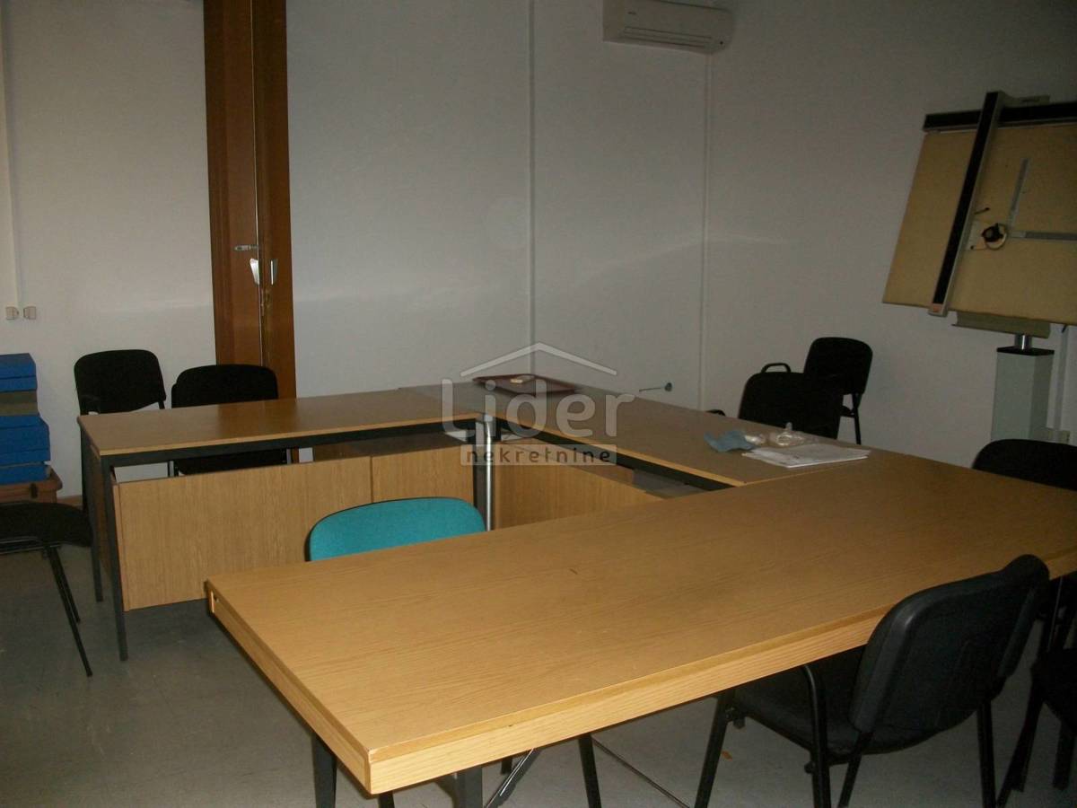 Poslovni prostor Urinj, 428m2