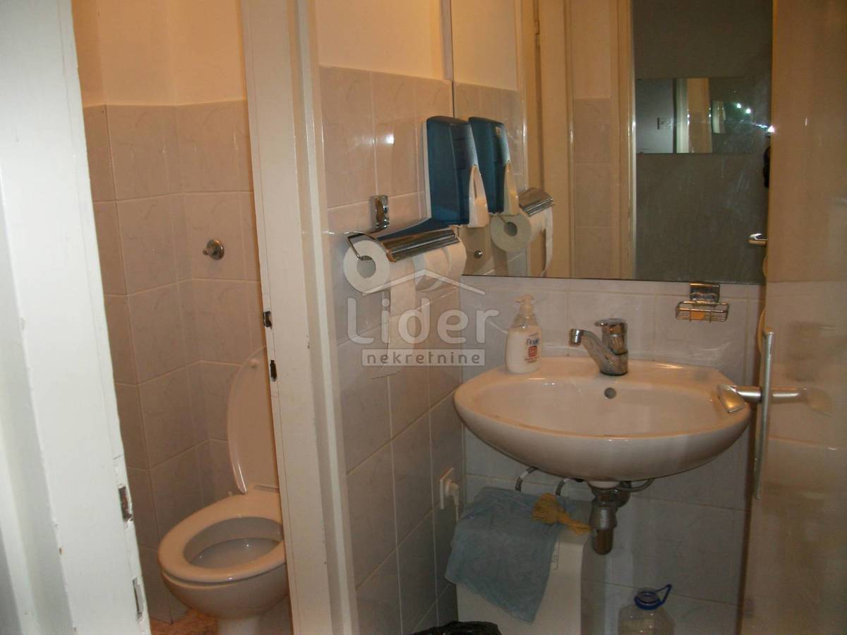 Poslovni prostor Urinj, 428m2