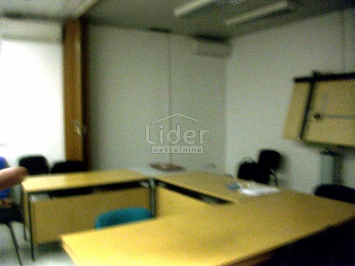 Poslovni prostor Urinj, 428m2