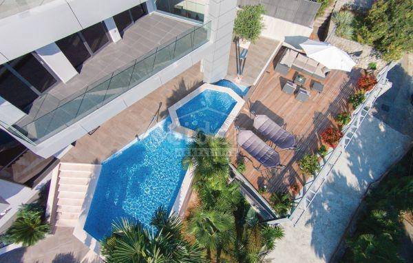 Hiša Opatija - Centar, 750m2