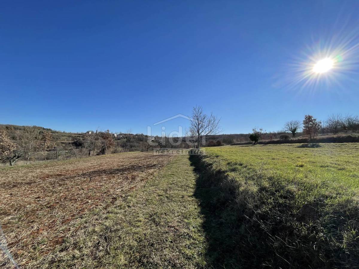 Zemljišče Rakotule, 2670m2