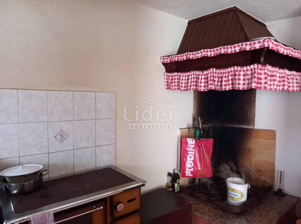 Hiša Svetvinčenat, 250m2