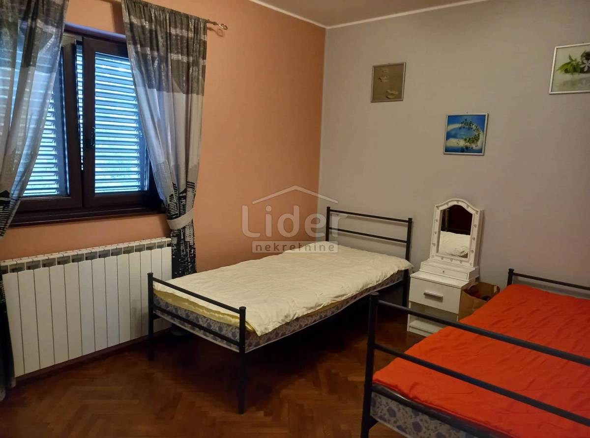 Hiša Svetvinčenat, 250m2