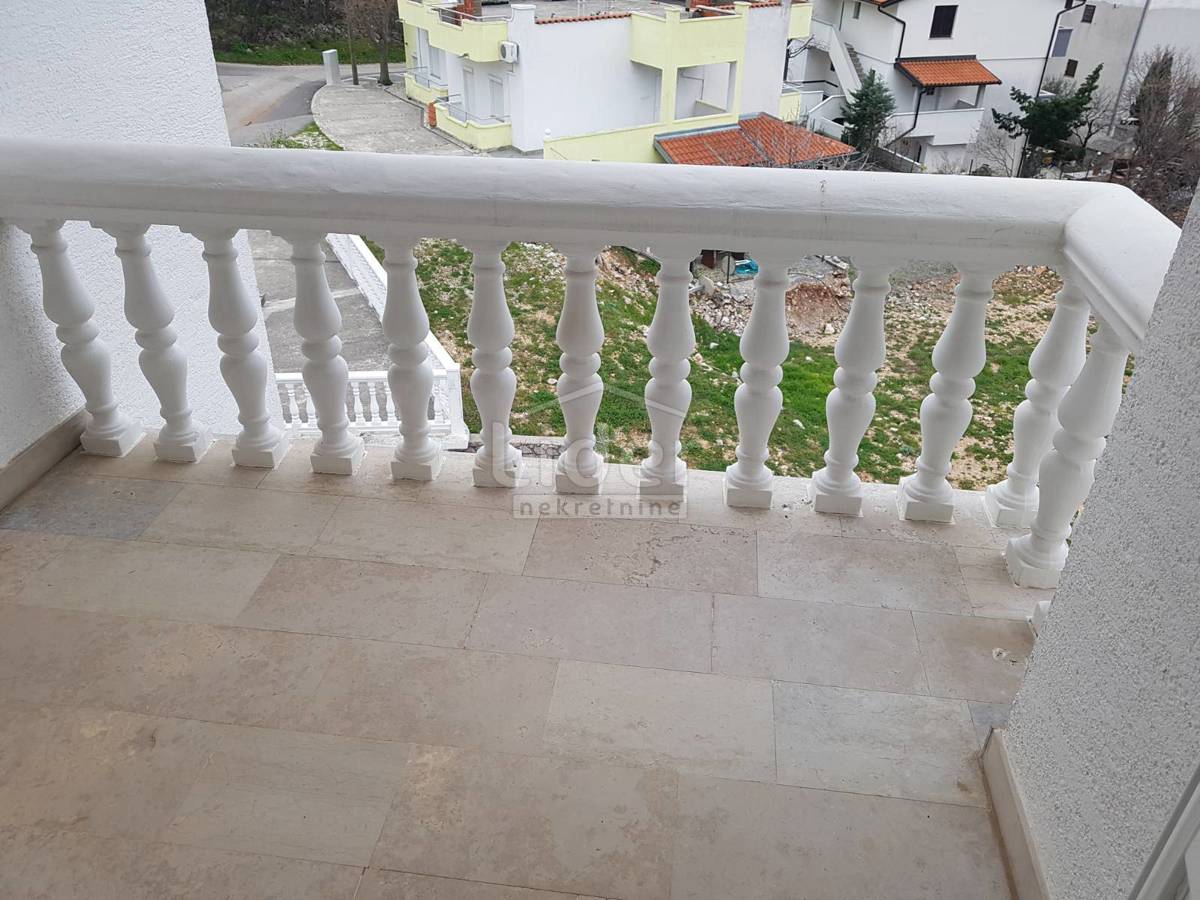 Apartma Klenovica, 84m2