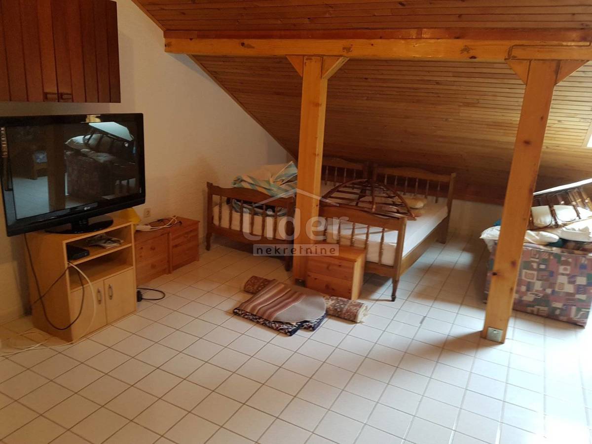 Apartma Klenovica, 84m2