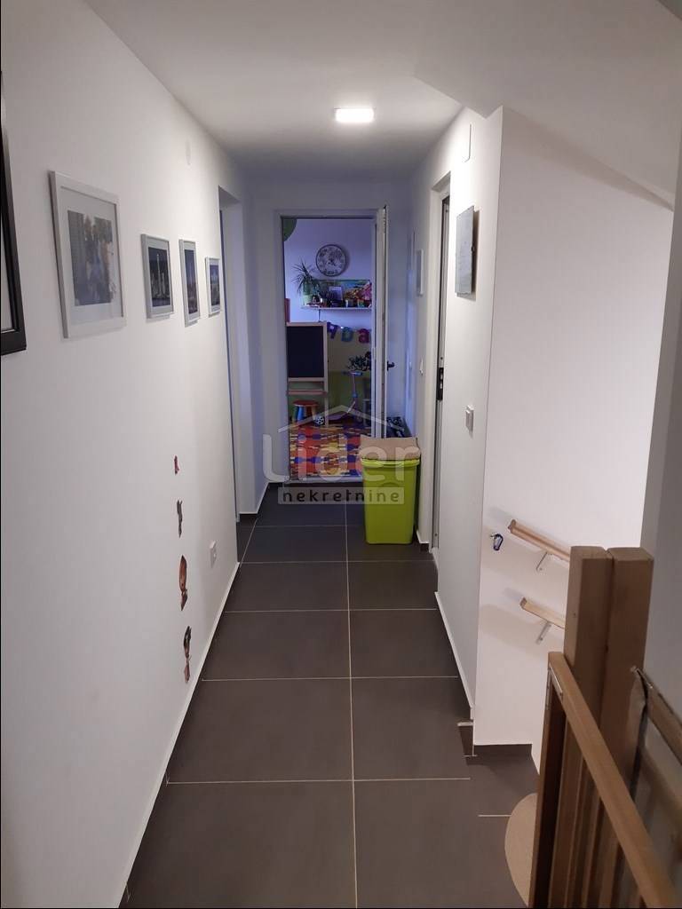 Hiša Hreljin, 180m2