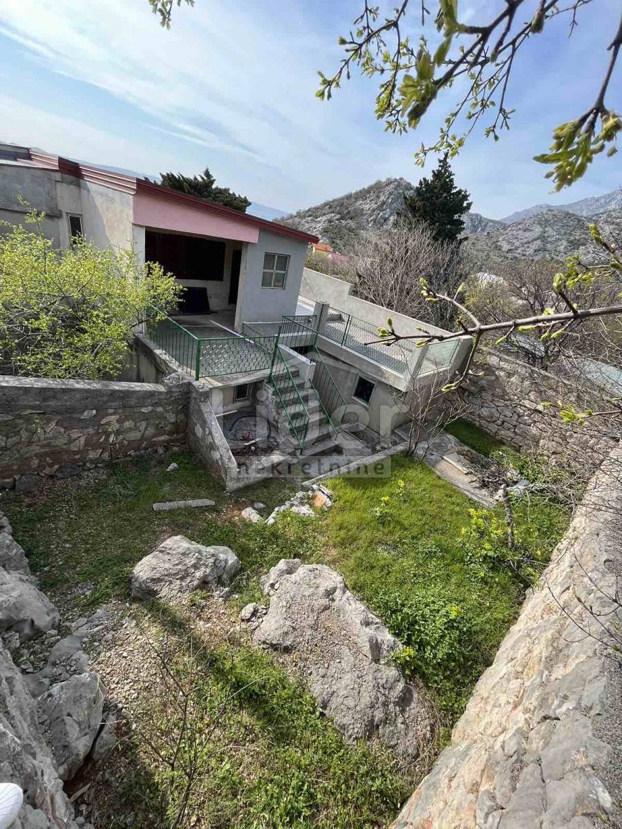 Hiša Karlobag, 153m2