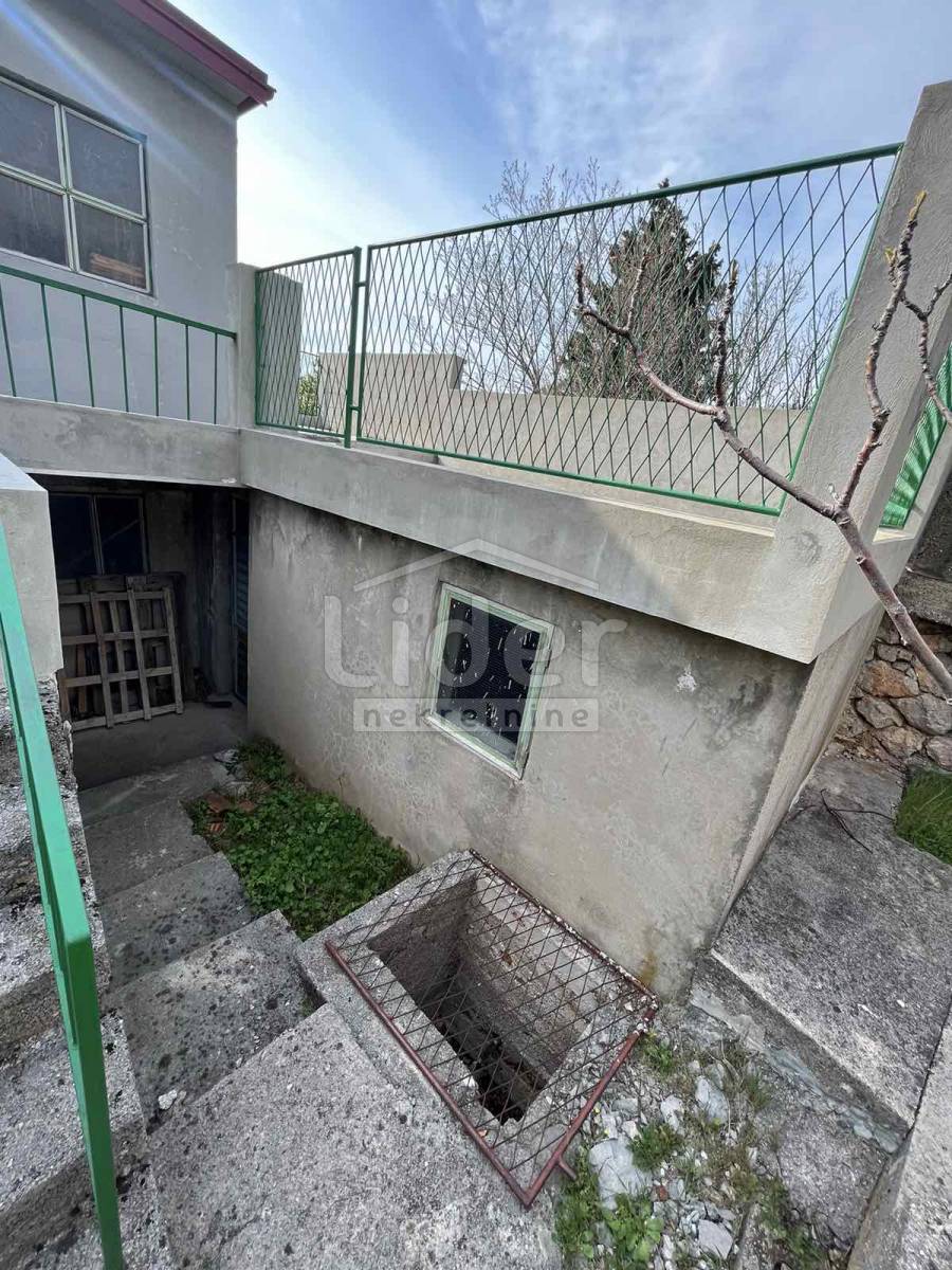 Hiša Karlobag, 153m2