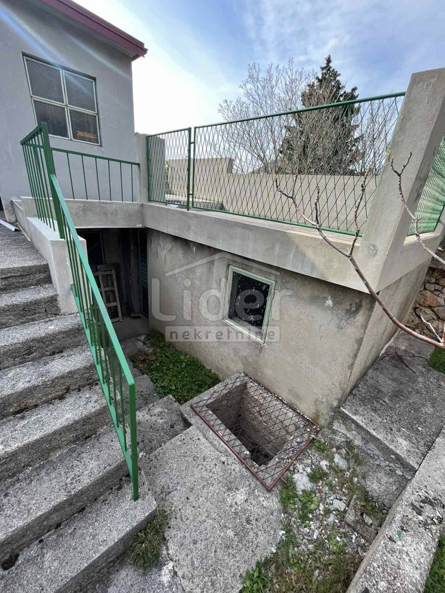 Hiša Karlobag, 153m2