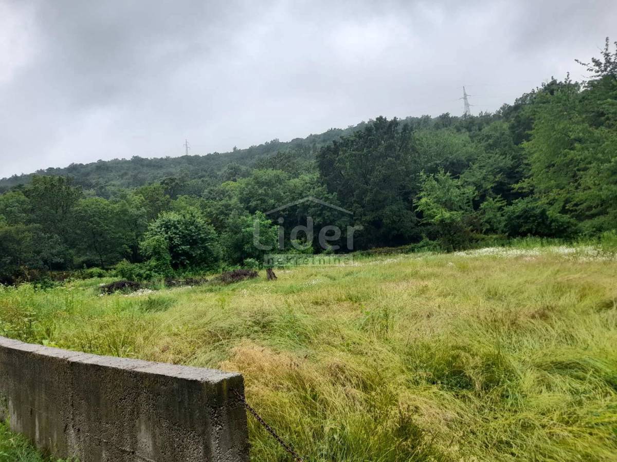 Zemljišče Mihotići, 714m2