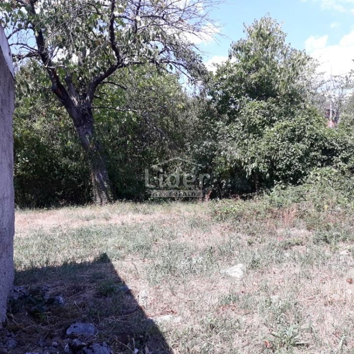 Zemljišče Viškovo, 1643m2