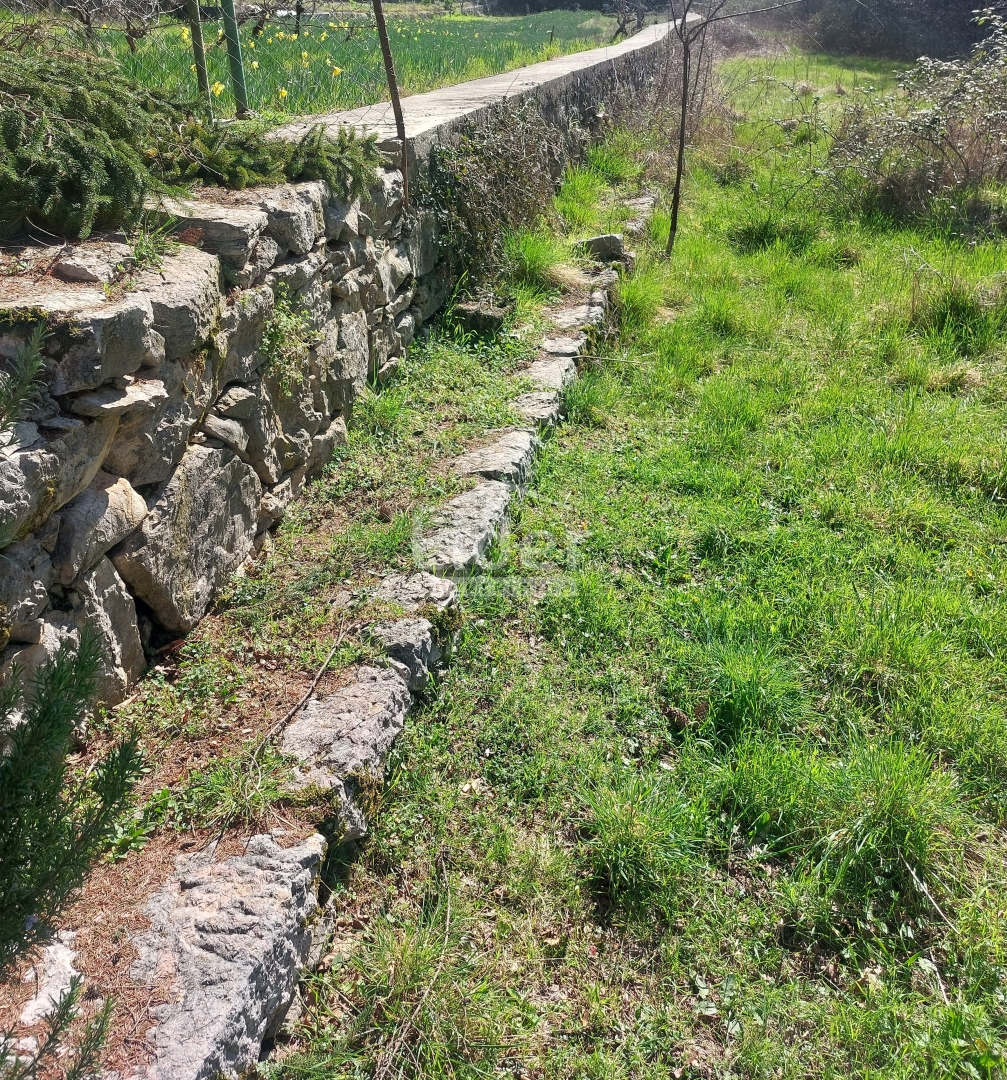 Zemljišče Viškovo, 1643m2