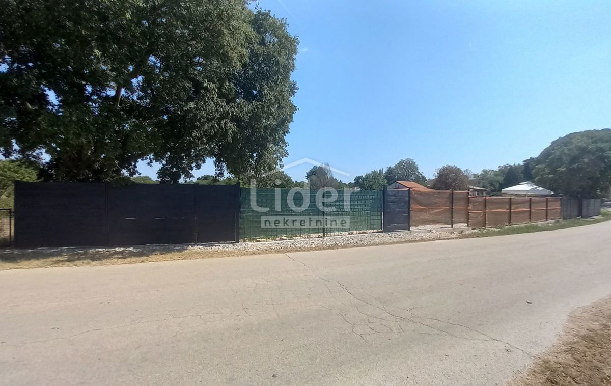 Zemljišče Butkovići, 339m2