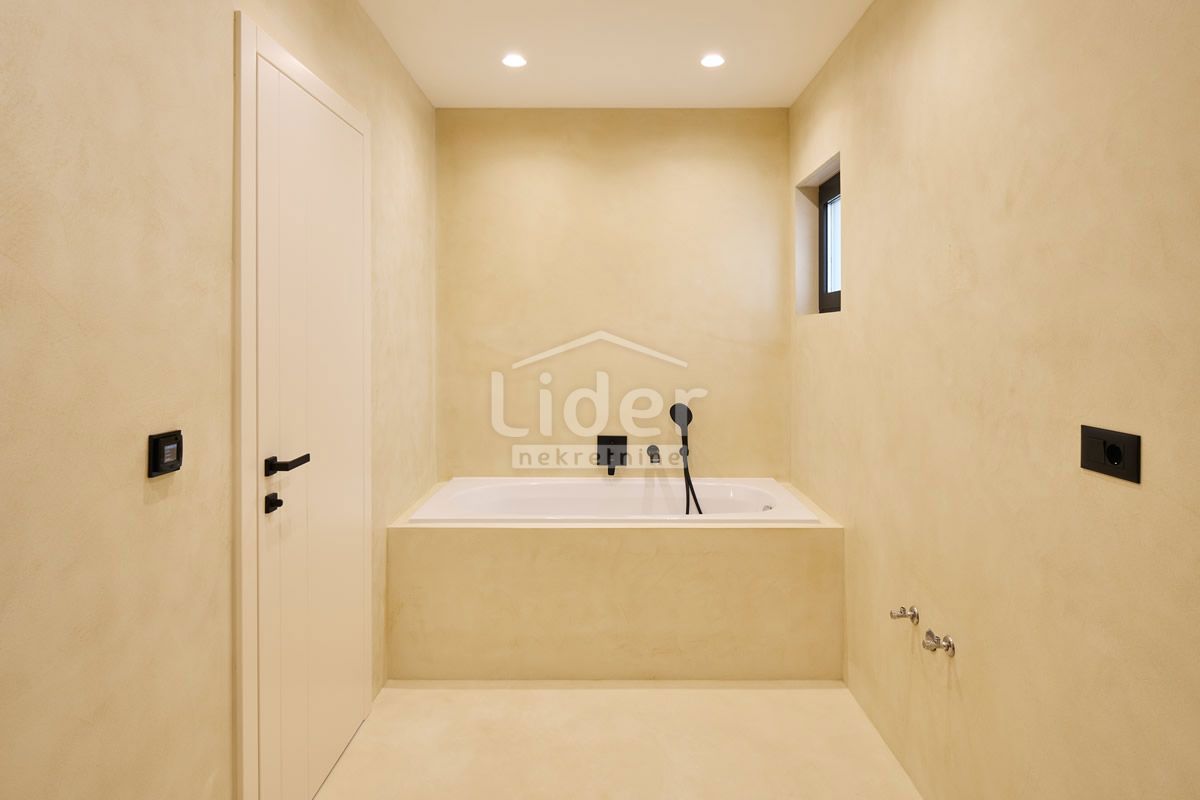 Hiša Sveti Filip i Jakov, 263m2