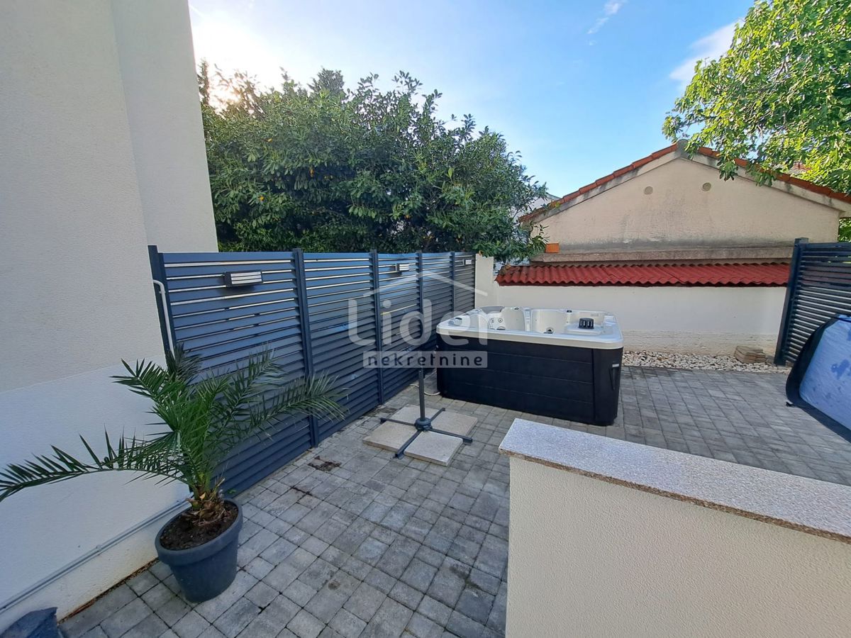 Stanovanje Novalja, 70m2