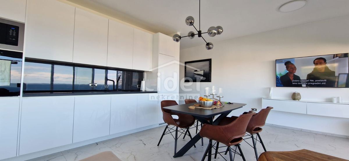 Stanovanje Novalja, 72m2