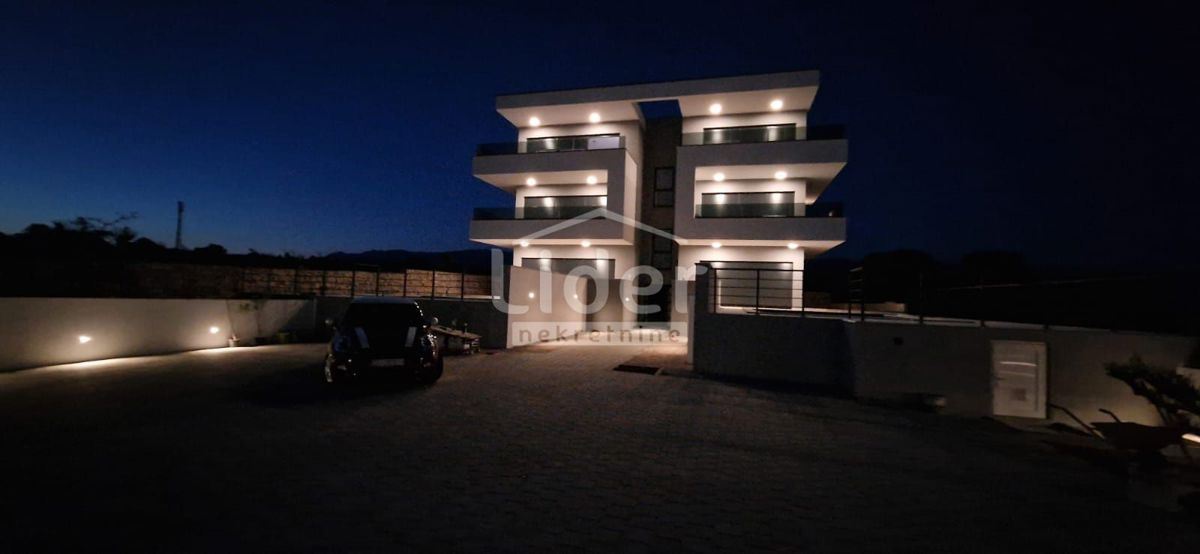 Stanovanje Novalja, 72m2