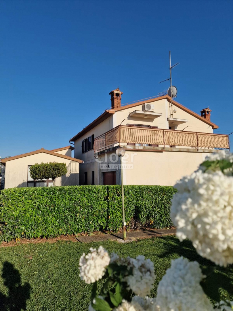 Hiša Višnjan, 677m2