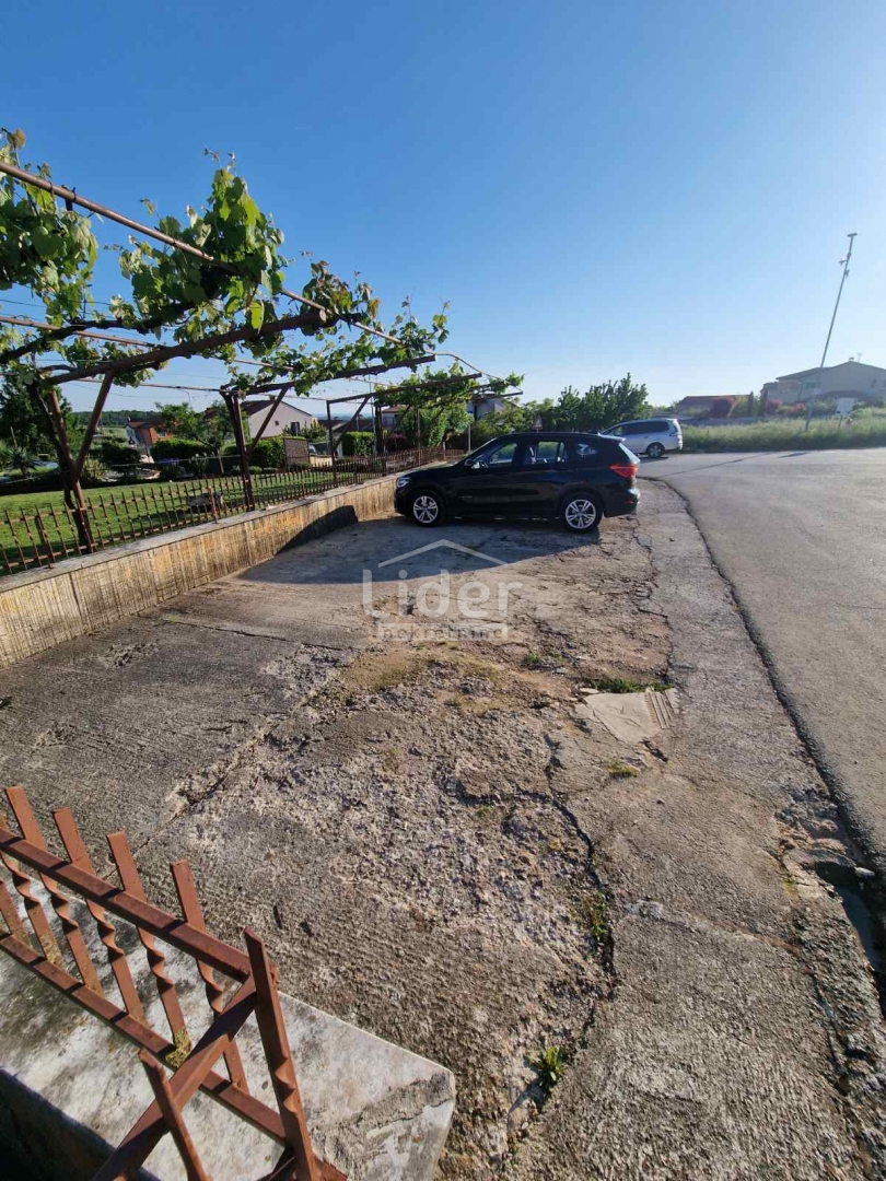 Hiša Višnjan, 677m2