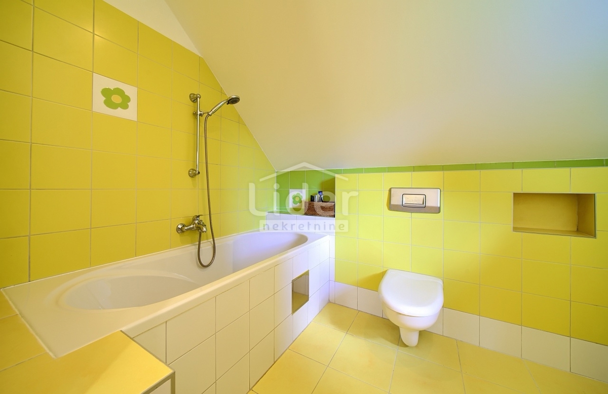 Hiša Grobnik, 198m2