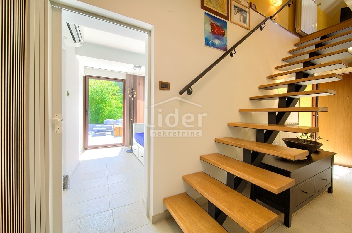 Hiša Grobnik, 198m2