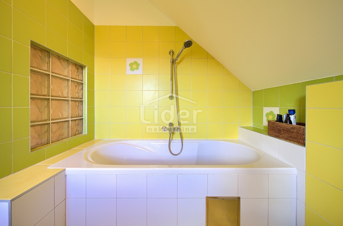 Hiša Grobnik, 198m2