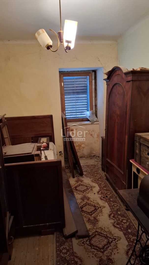 Stanovanje Drenova, 75m2