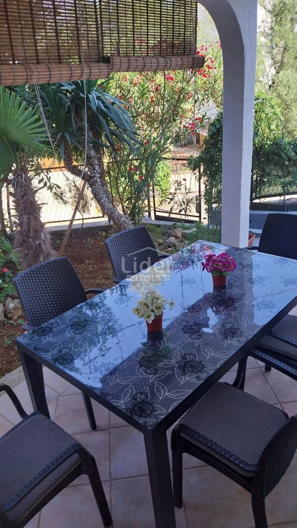 Hiša Bogovići, 230m2