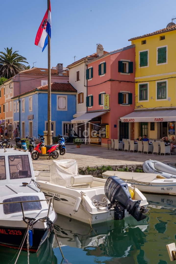 Poslovni prostor Veli Lošinj, 54m2