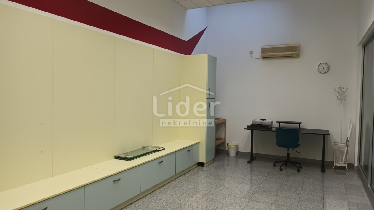 Poslovni prostor Viškovo, 23m2