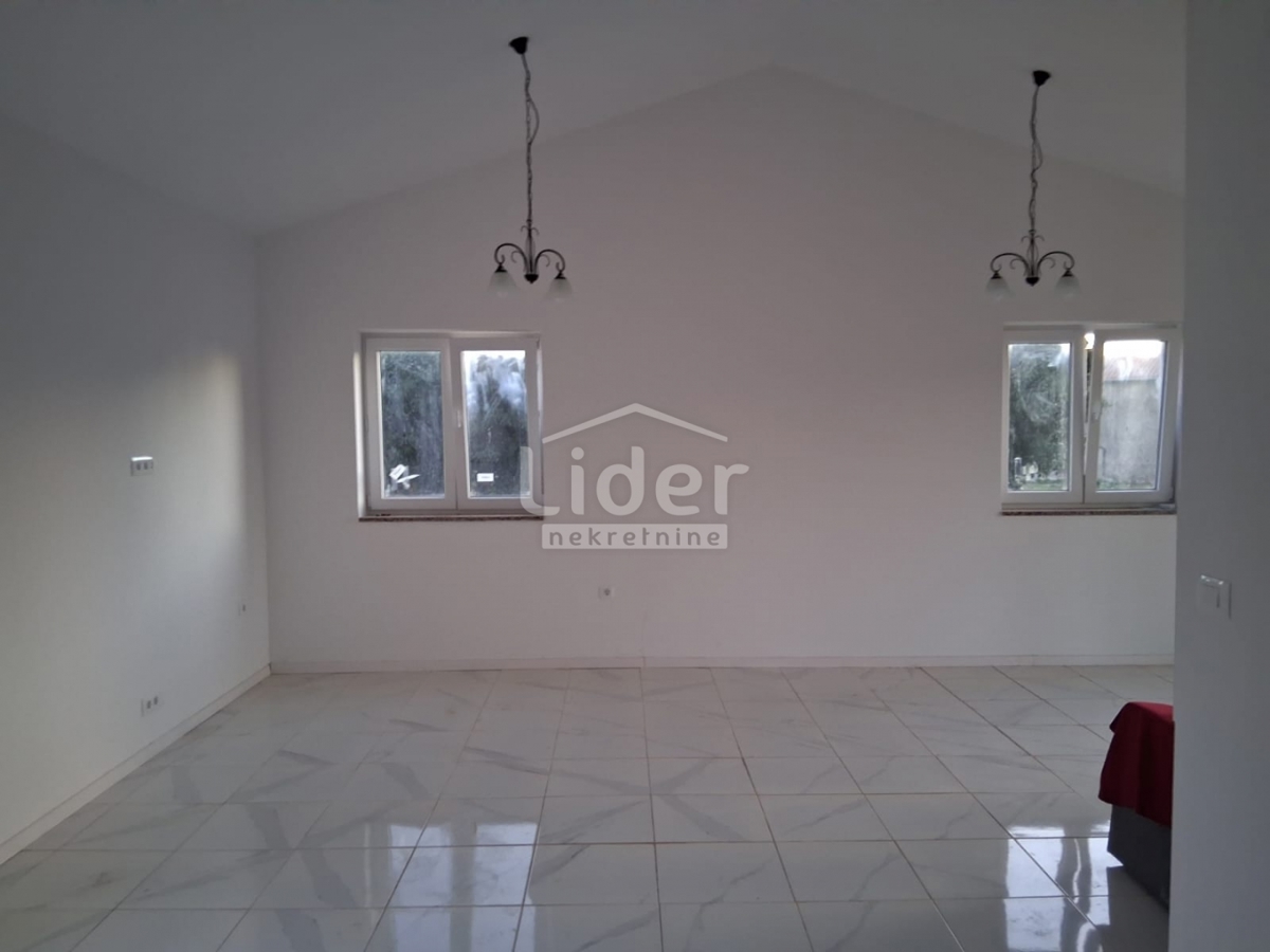 Hiša Svetvinčenat, 70m2