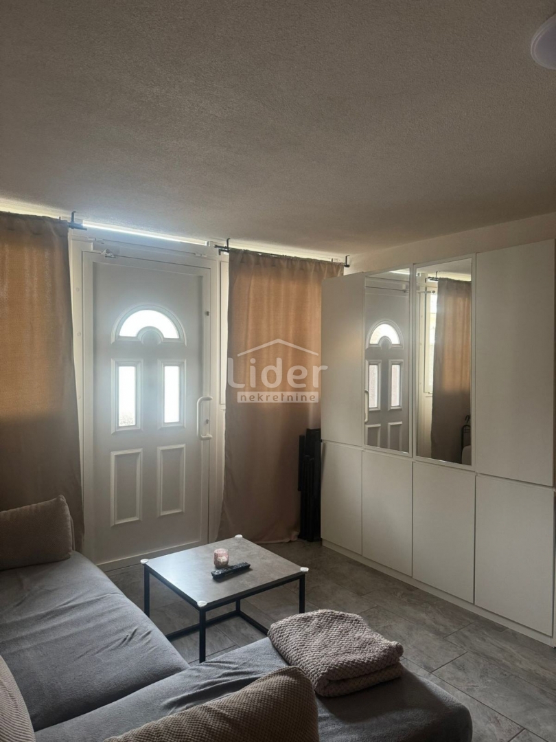 Stanovanje Novi Vinodolski, 75m2