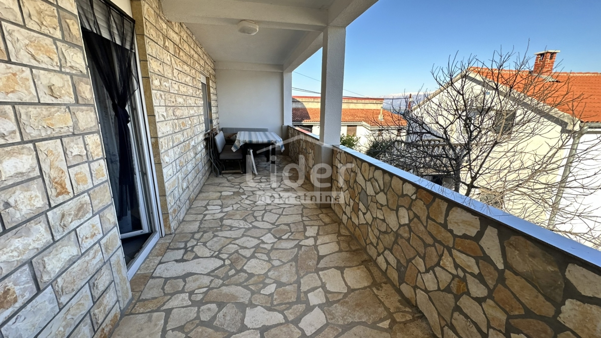 Hiša Donji Karin, Benkovac, 200m2