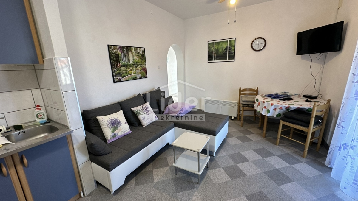 Hiša Donji Karin, Benkovac, 200m2