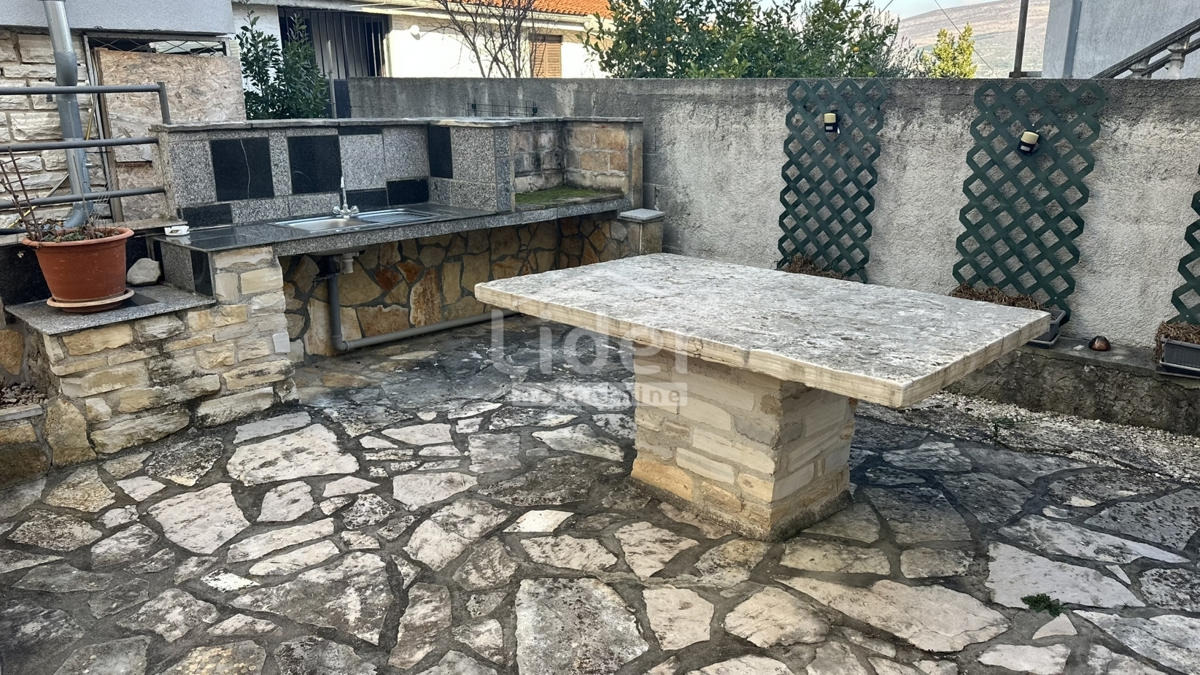 Hiša Donji Karin, Benkovac, 200m2