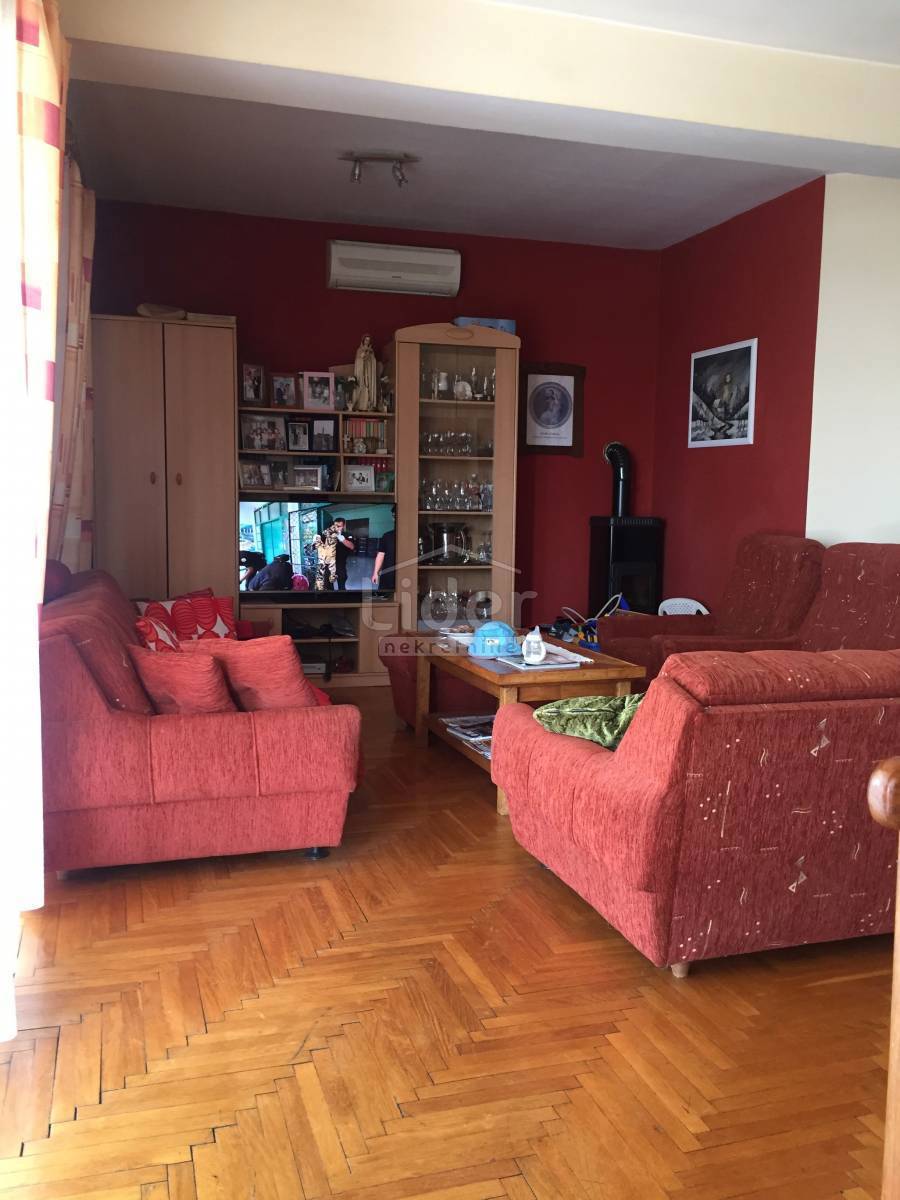 Hiša Novi Vinodolski, 542m2