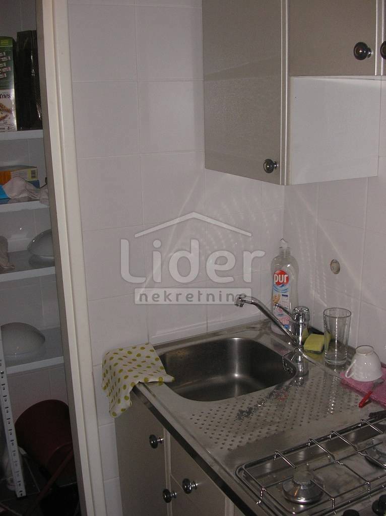 Poslovni prostor Krnjevo, 79m2