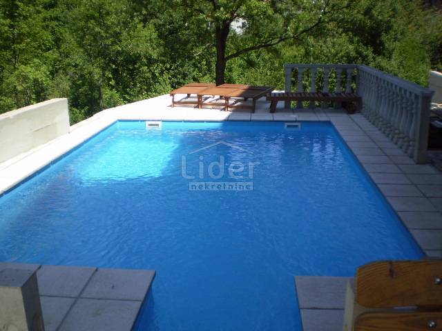 Hiša Ćikovići, 360m2