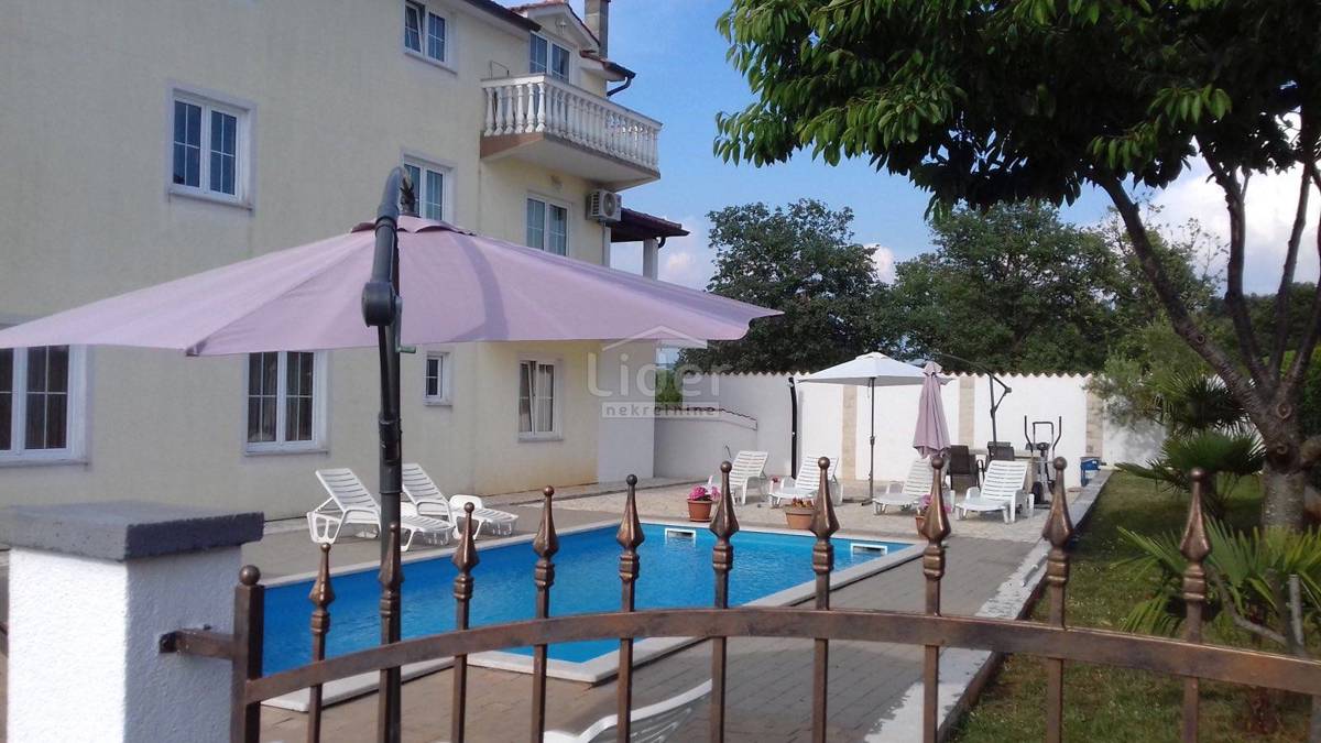 Hiša Stranići kod Nove Vasi, 478m2