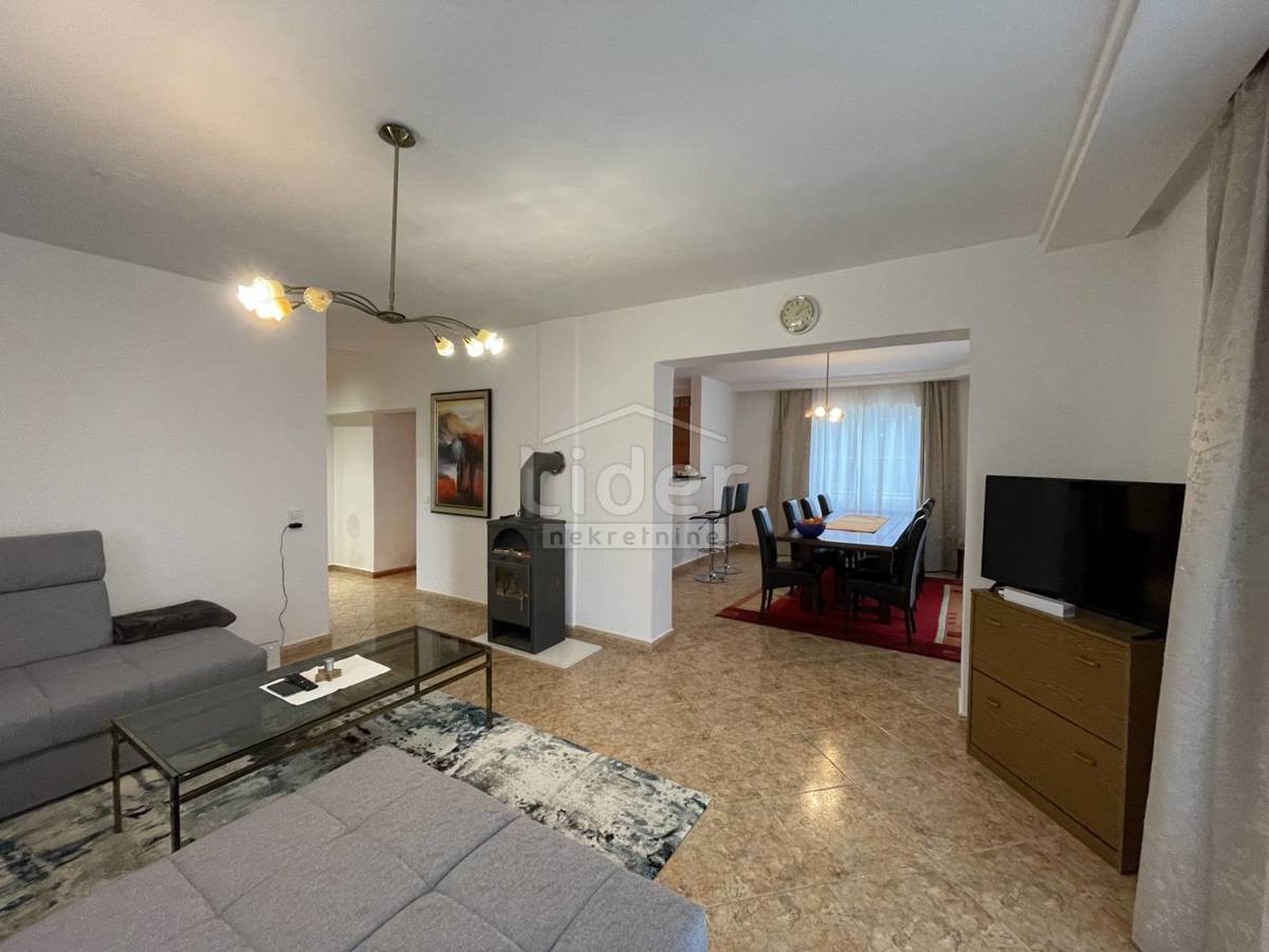 Hiša Stranići kod Nove Vasi, 478m2