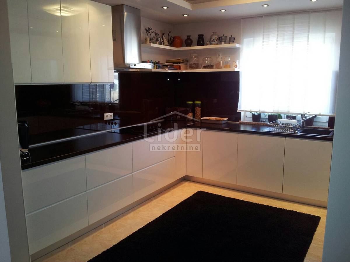 Apartma Crikvenica, 125m2