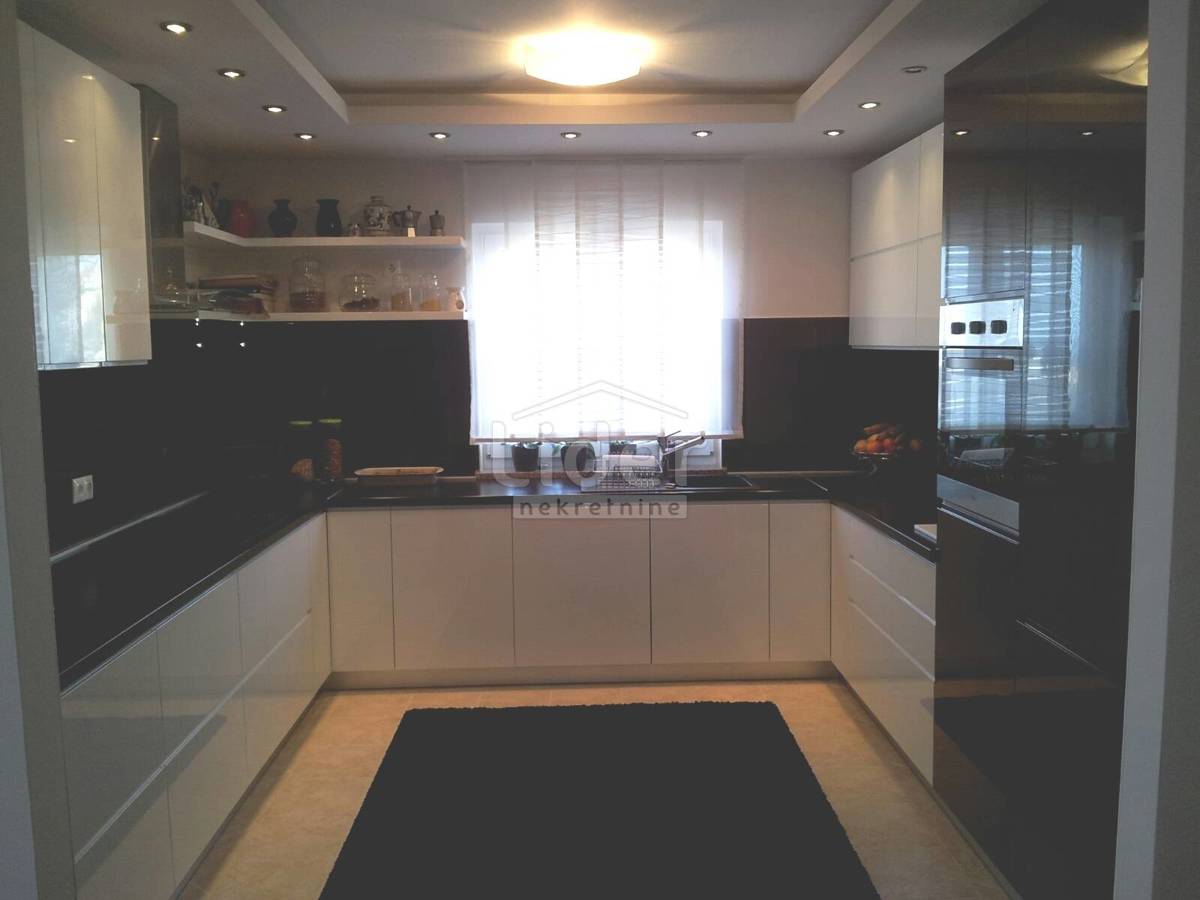 Apartma Crikvenica, 125m2