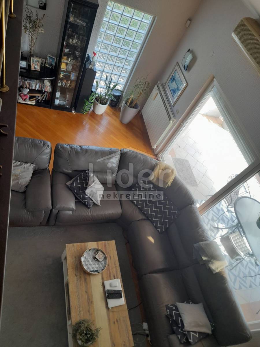 Hiša Škurinje, 250m2