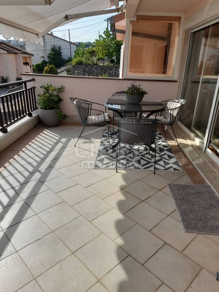 Hiša Škurinje, 250m2