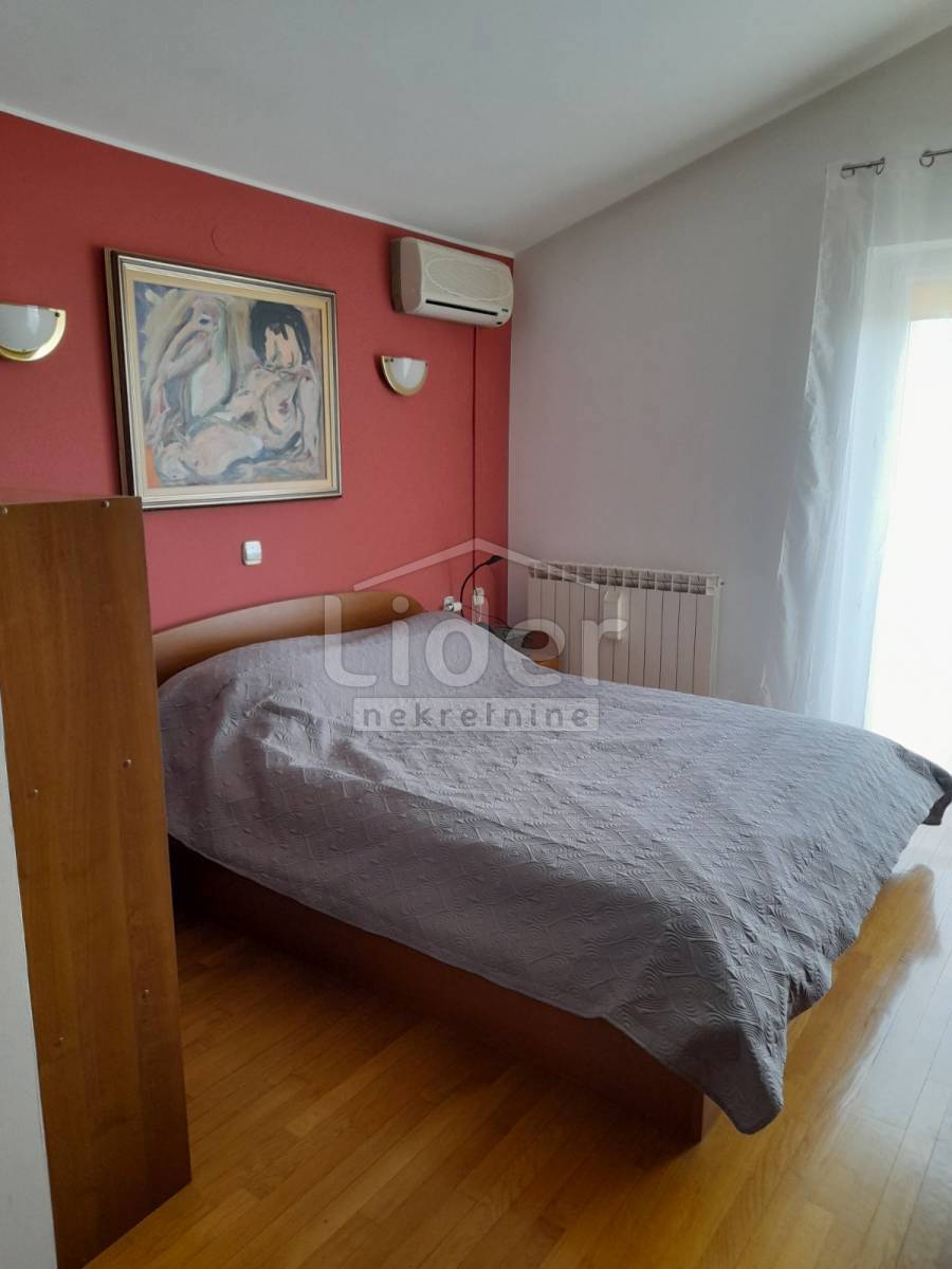 Hiša Škurinje, 250m2