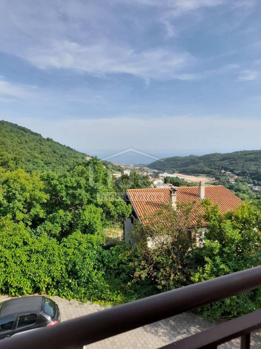 Hiša Škurinje, 250m2