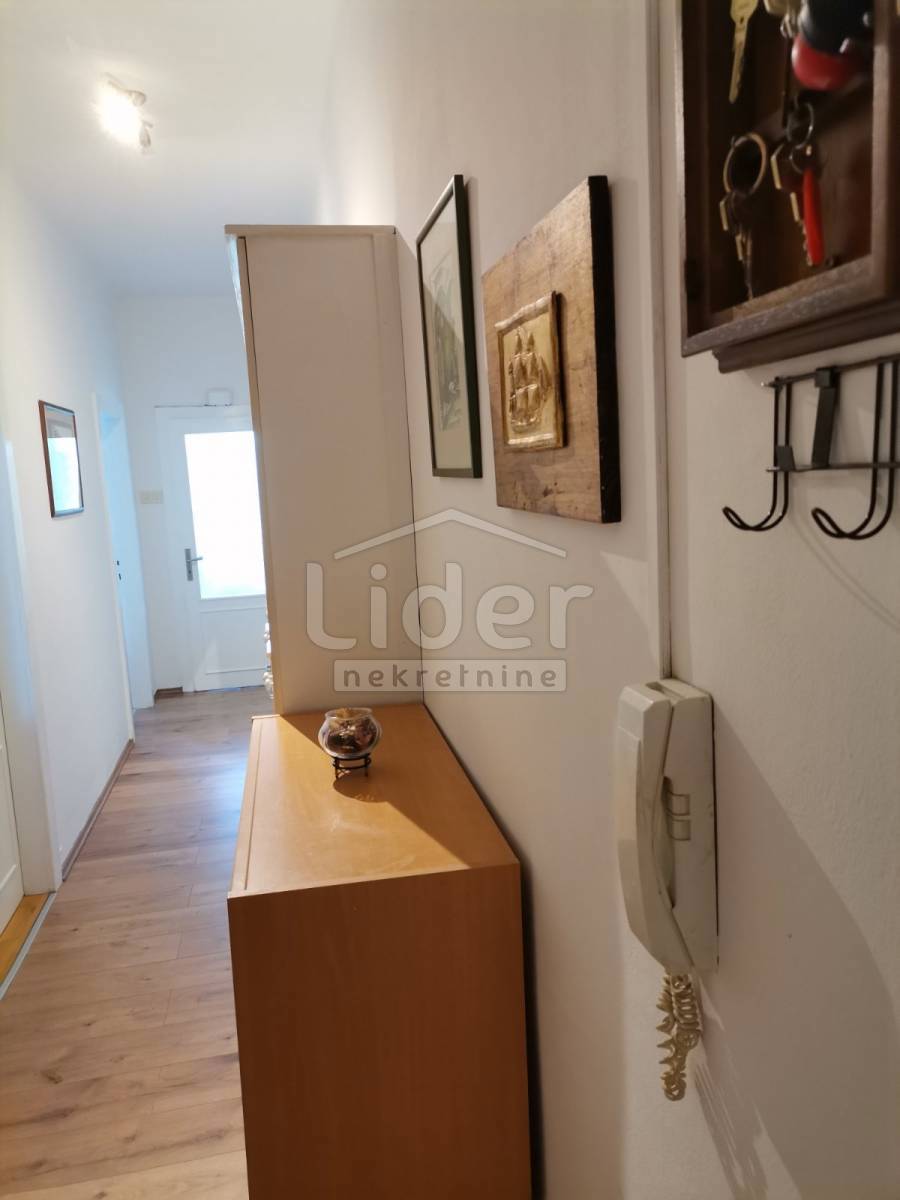 Stanovanje Belveder, 66m2