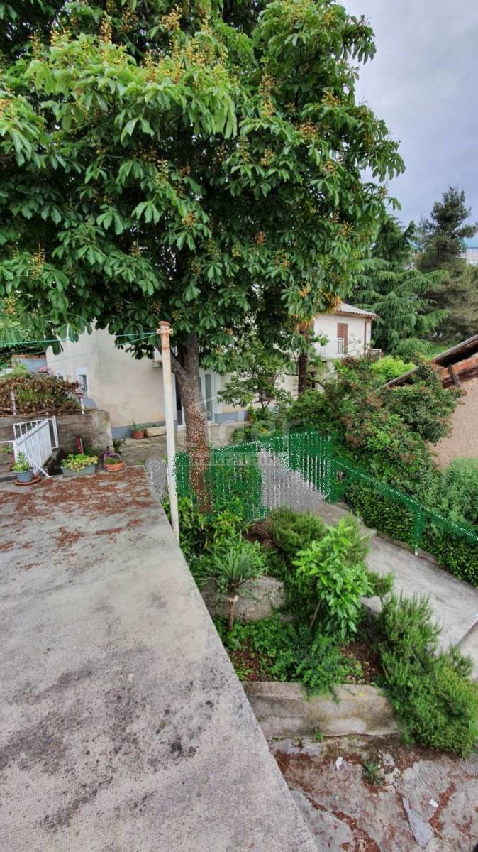 Hiša Krnjevo, 200m2