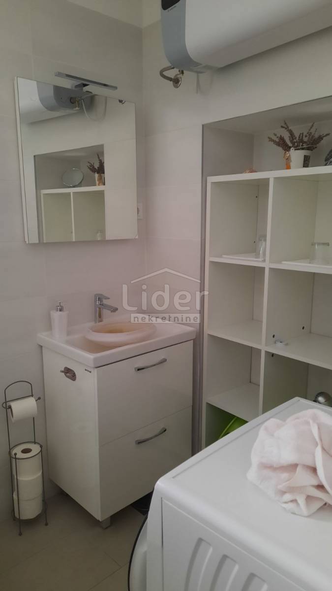 Hiša Krnjevo, 200m2